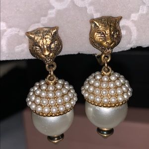 Authentic Gucci Feline Pearl Drop Earrings